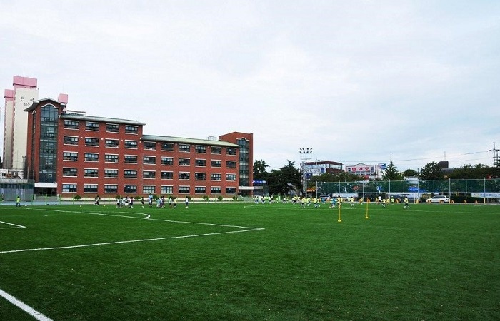 이리고등학교 
